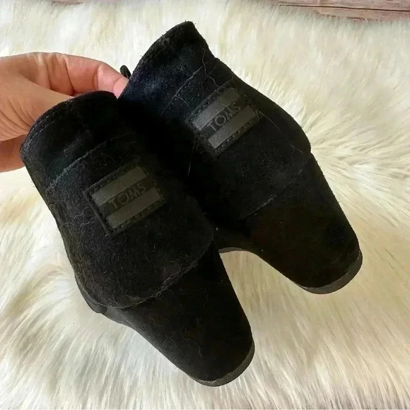 Toms Wedges Booties Shoes Sz 11 Black Suede Leather - Picture 4 of 10